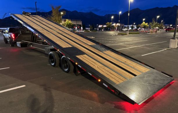 MaxxD 40’ Tilt Deck Container Gooseneck Trailer