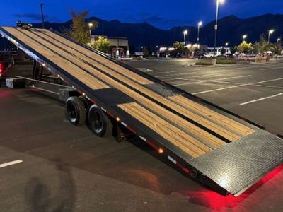MaxxD 40’ Tilt Deck Container Gooseneck Trailer