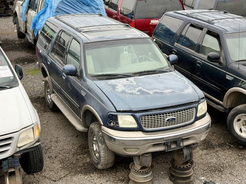 2002 Ford Expedition Parts
