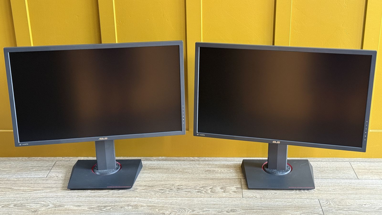 ASUS MG28UQ 28" 4K UHD Monitors – Excellent Condition