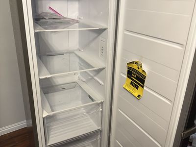Hisense 10.2 Cft fridge OR freezer