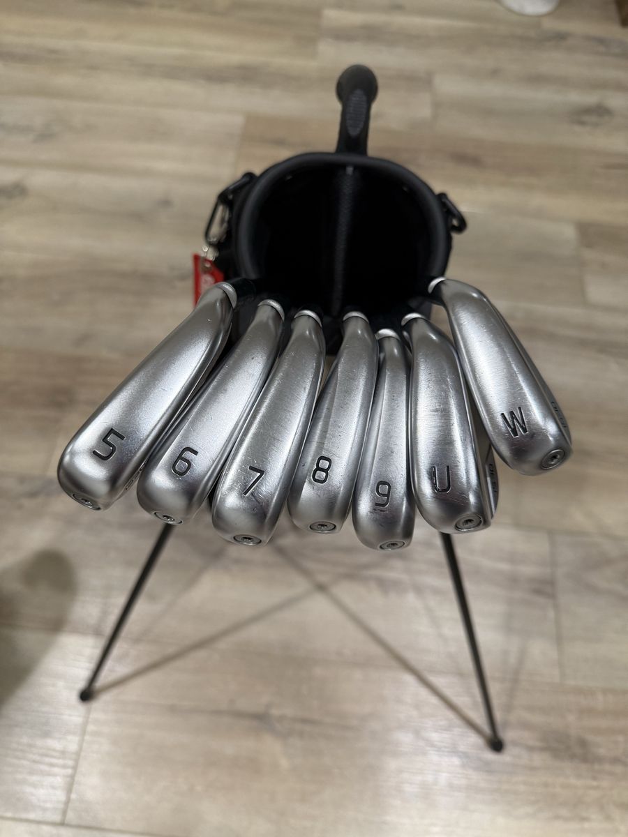 Ping i530 5-UW Reg Alta CB AWT Black Dot 7 club set