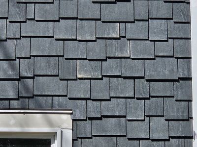 hardie staggered Shake siding