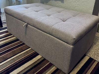Storage ottoman