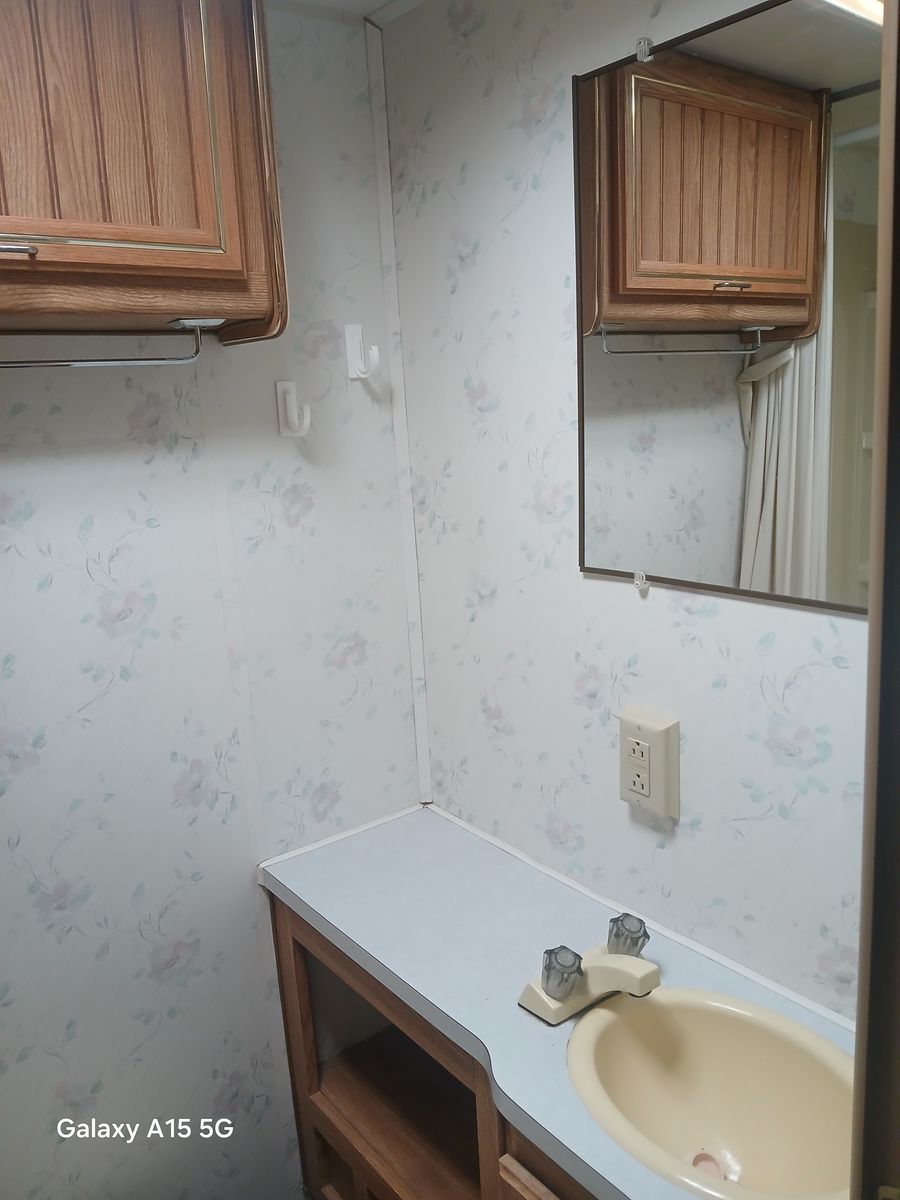 Main image 9
