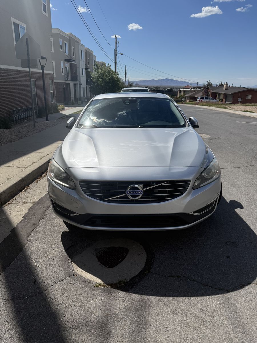 2016 Volvo S60 T5 Drive-E Premier