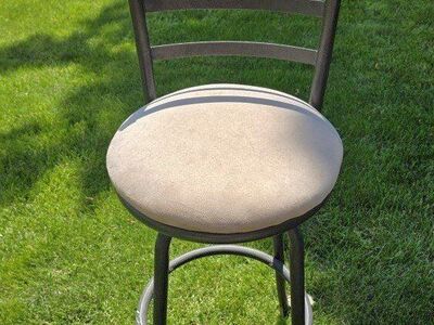 Mainstays Adjustable Bar stool.