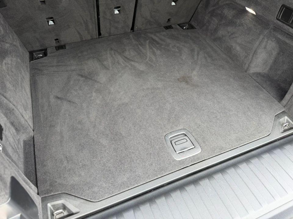 Main image 24