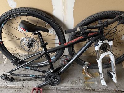 Diamondback Line 27.5" Mountain Bike - Black (Frame Only) & Bike Rack