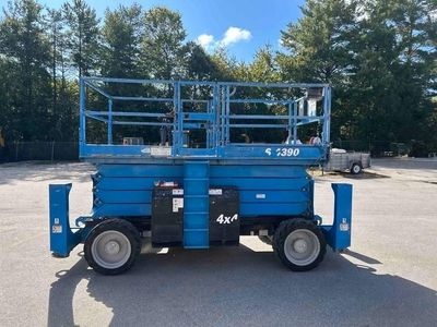 2016 Genie GS 4390 Rough Terrain Scissor Lift