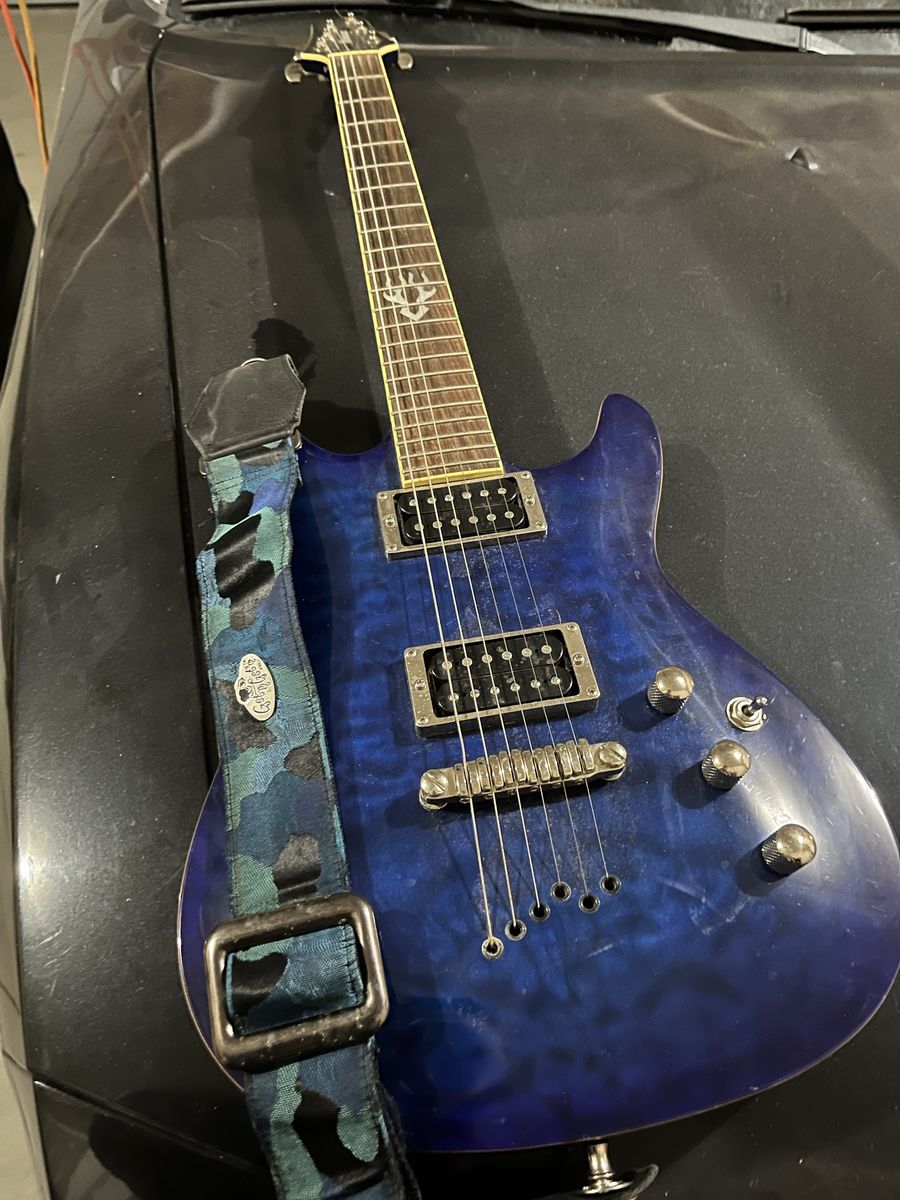 Ibanez SZ520QM Standard