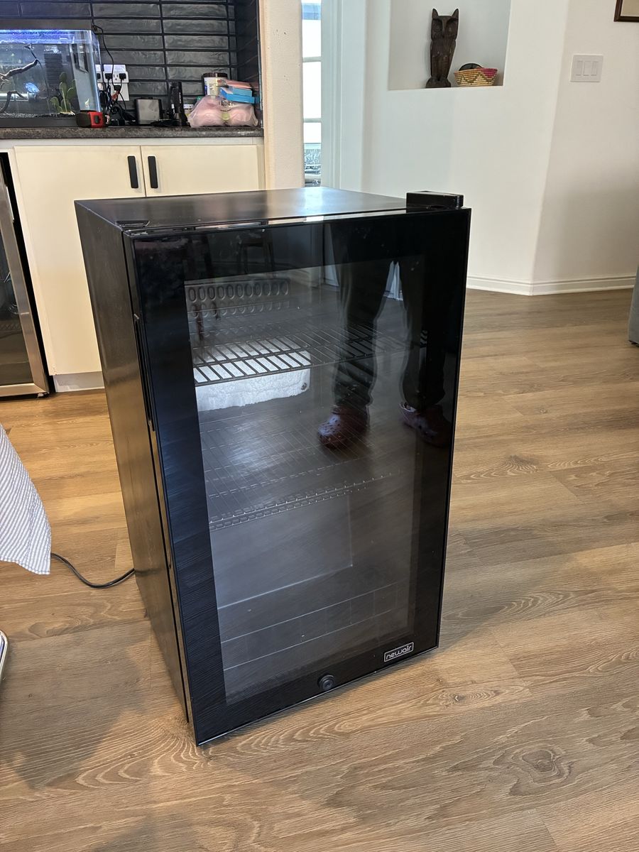 Newair beverage cooler AB-1200B