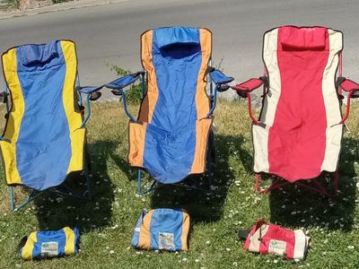 King Camp Lounger 3 Deluxe Reclining Folding Camping Chairs with Matching Carry Bags- Red, Blue, Orange, Yellow, White
