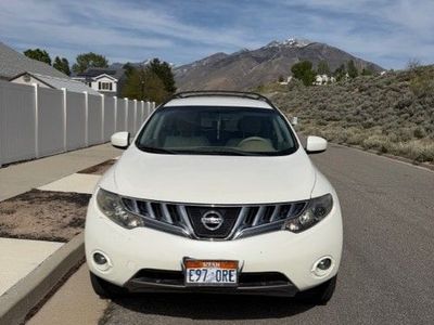 2010 NISSAN MURANO LE