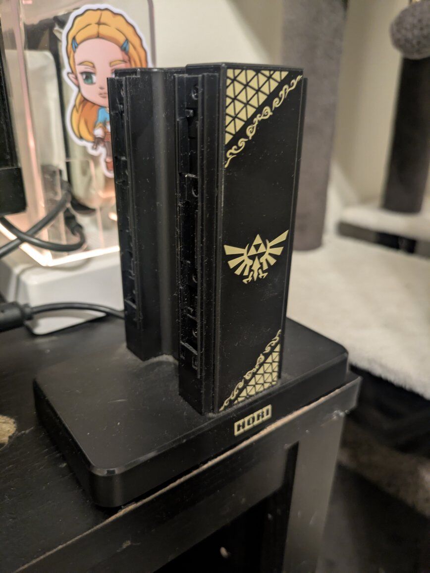 Hori Zelda Joycon Charger