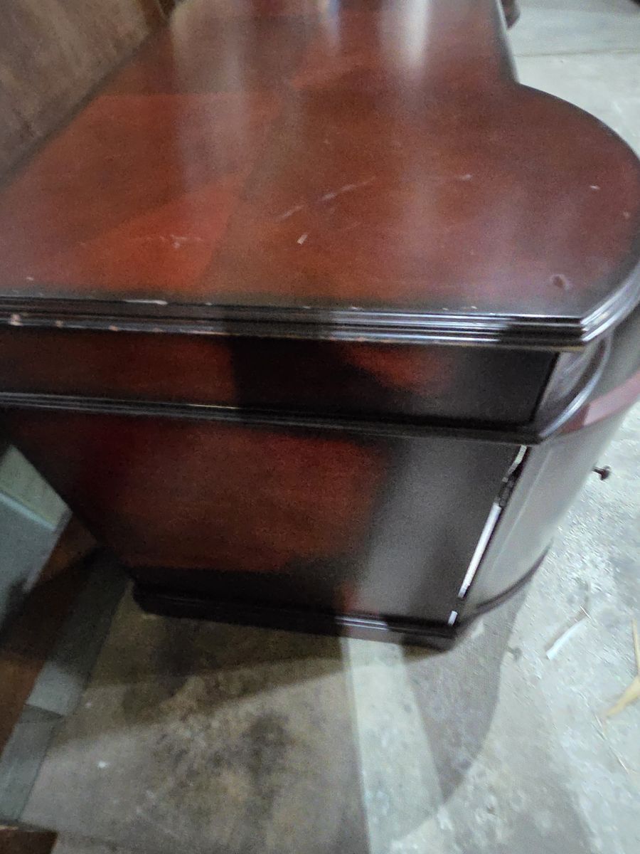 Main image 4