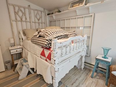 REALLY FUN MILLCREEK ESTATE! All In The Family