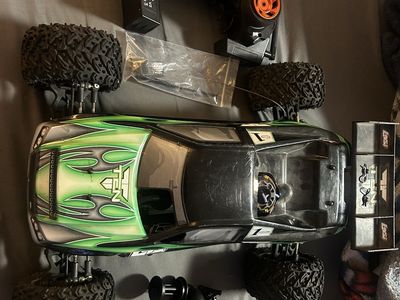 Rare Losi TEN T nitro truggy sale or trade