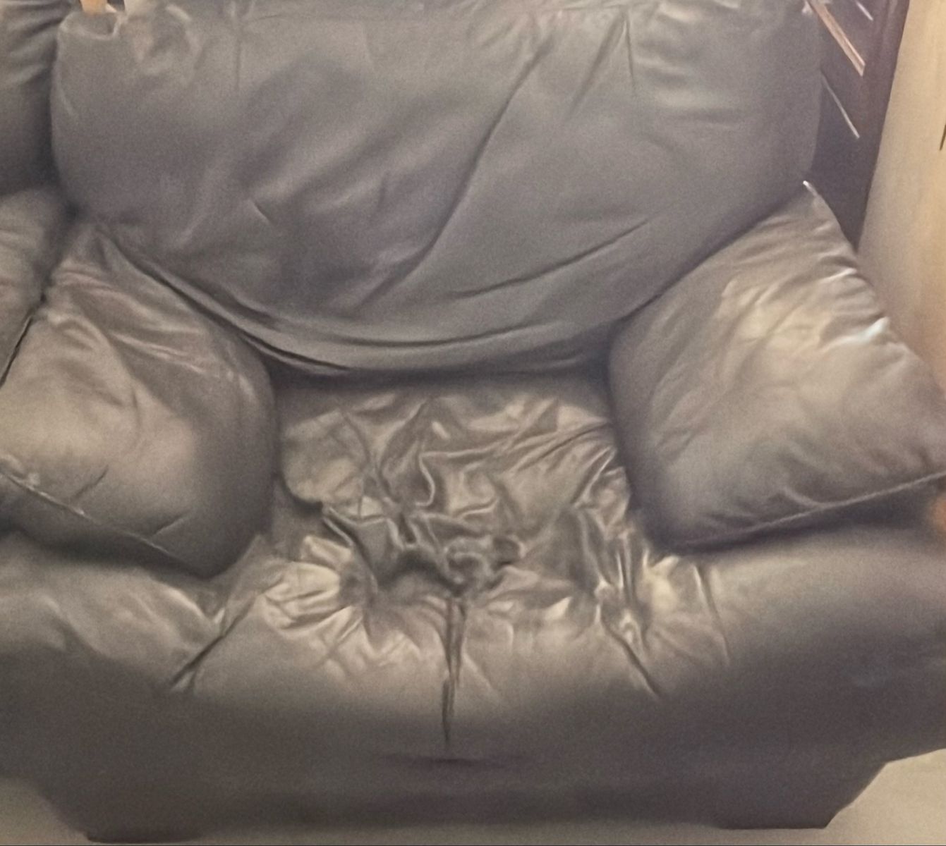 Main image 3