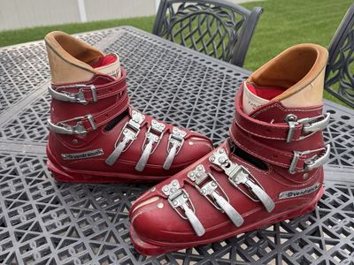 Vintage Vendramini Red Leather Ski Boots Metal Buckles