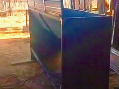 Heavy Duty Custom Livestock Feeder with Lid