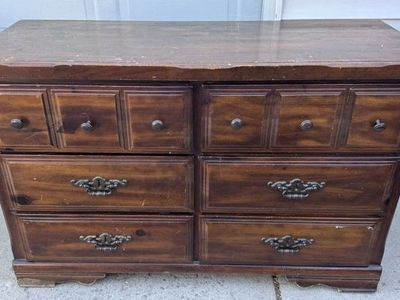 Solid dresser