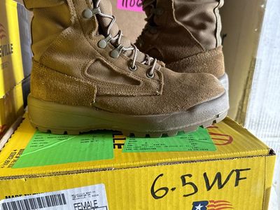 womens Tan Combat Boots belleville Size 6.5 Reg