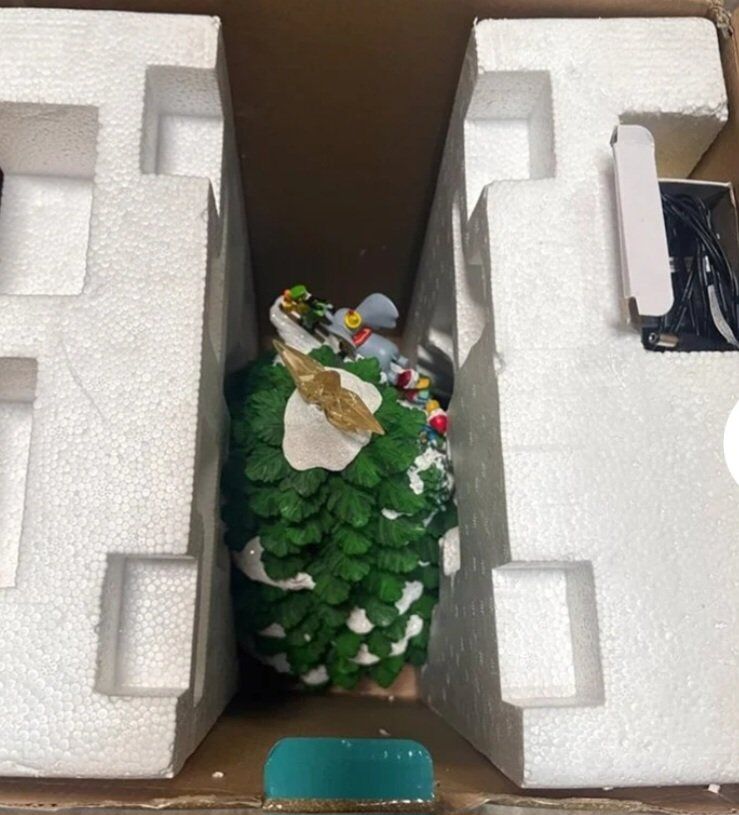 Disney Animated Christmas Tree with Music