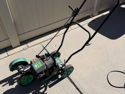 Gas Powered Lawn/Yard Edger