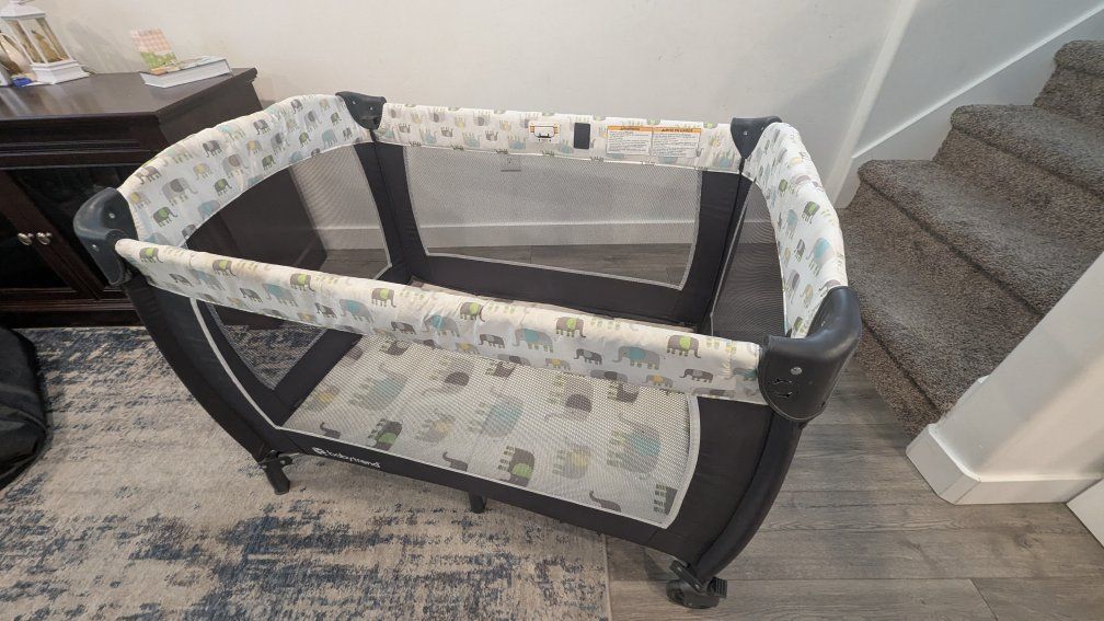 Baby Trend Portable Pack 'n Play Nursery Center with Elephant Print Mattress & Storage Bag