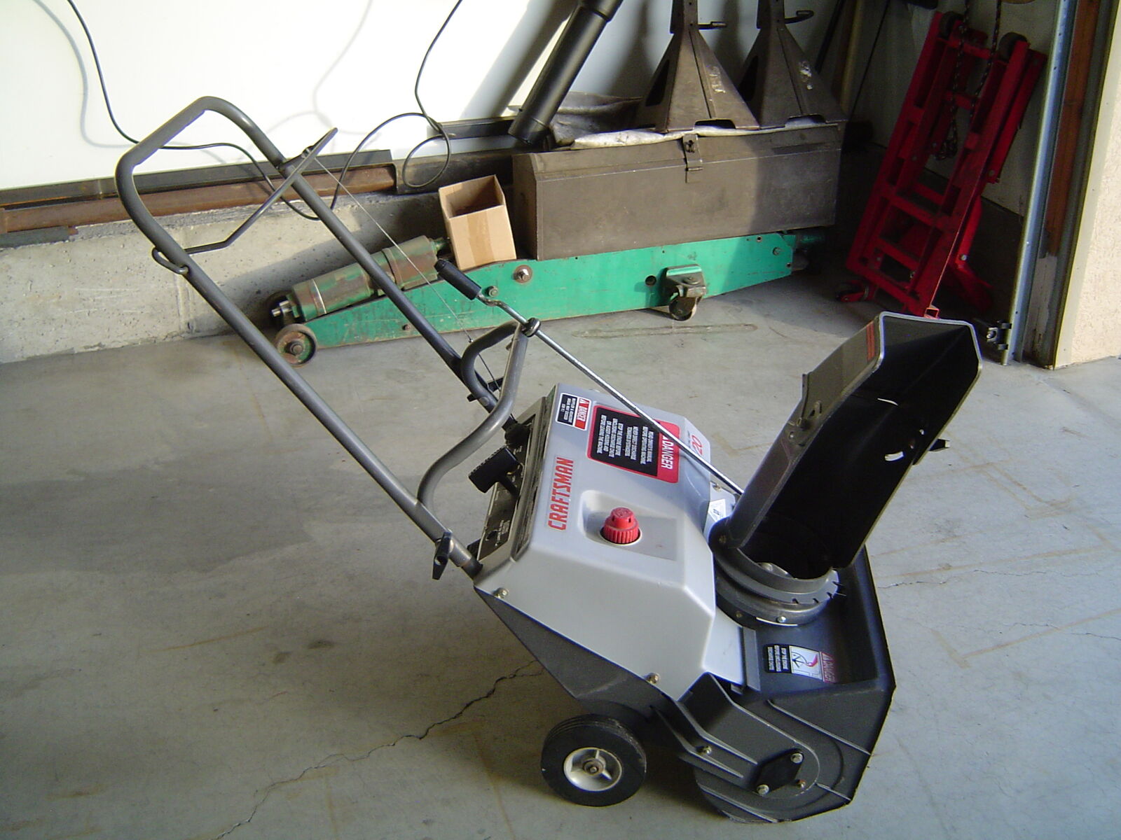 CRAFTSMAN SNOW BLOWER