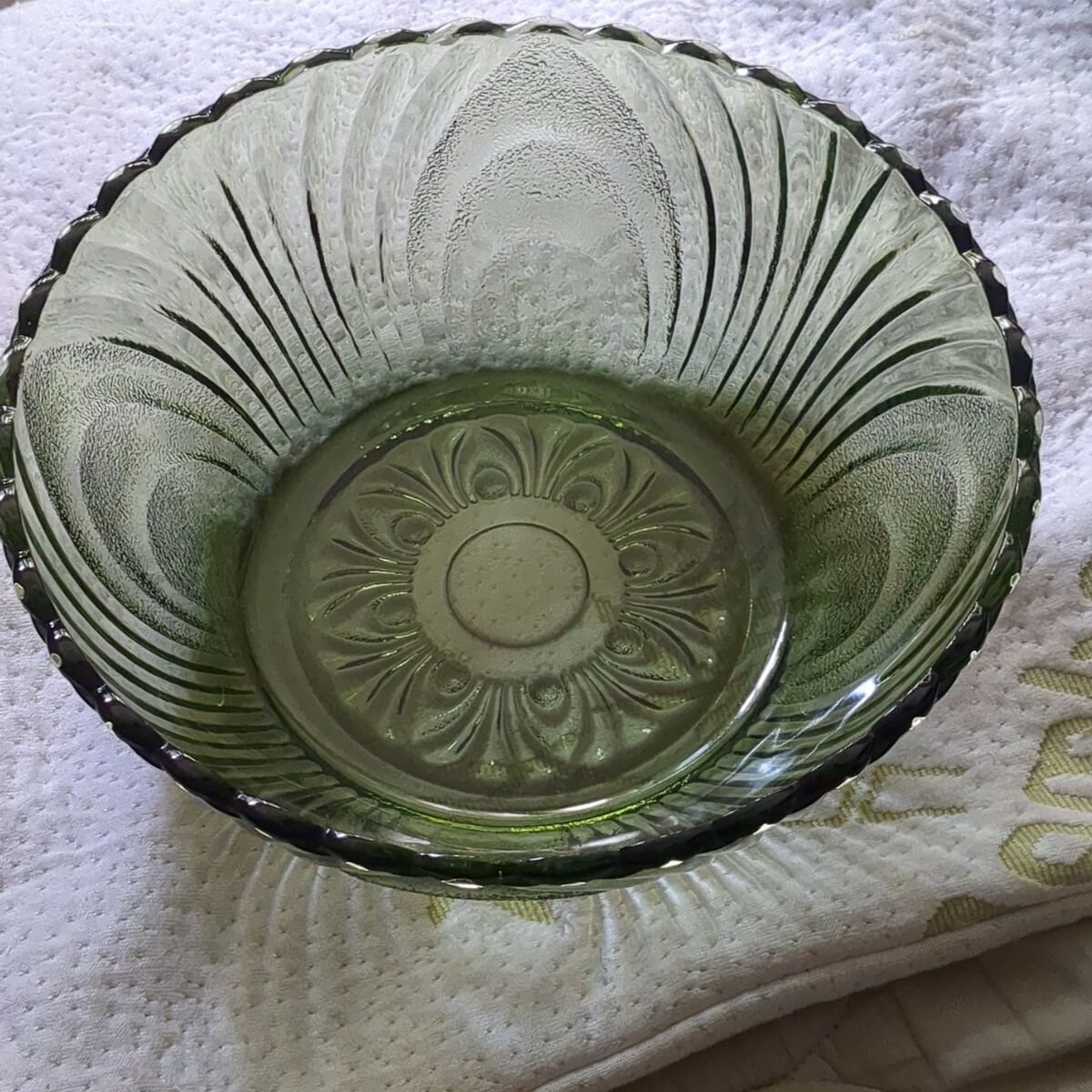 vintage salad serving bowl