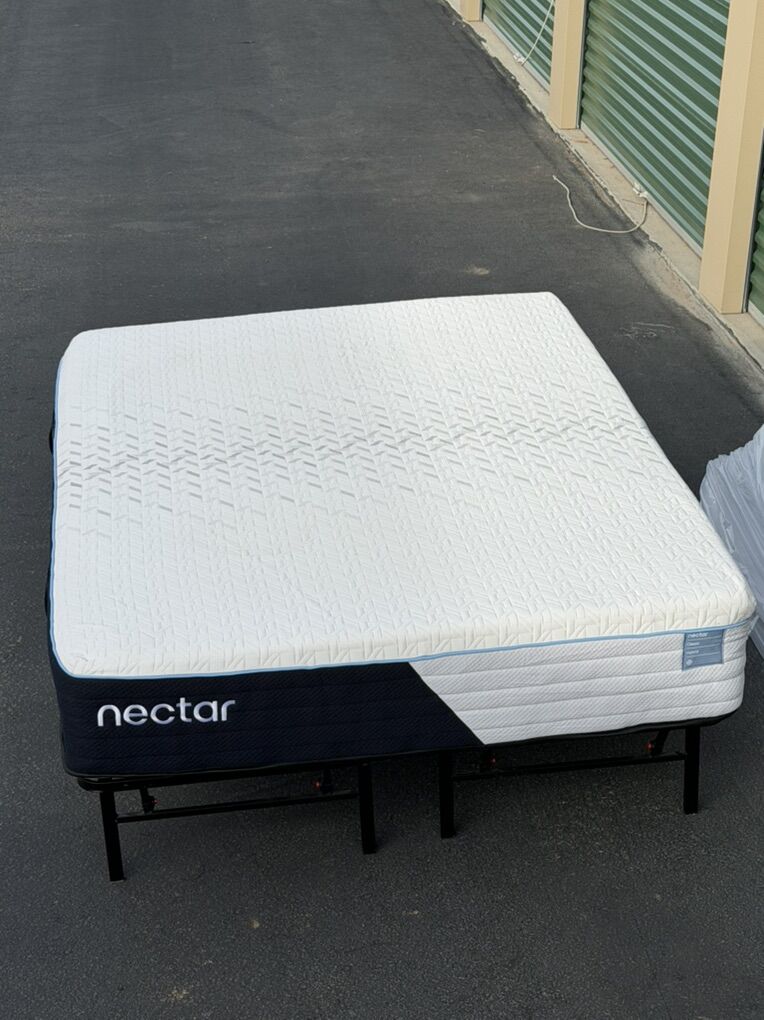 LIKE NEW - Nectar Hybrid Mattress – Queen