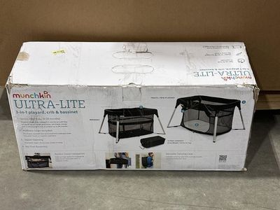Munchkin Ultra-Lite 3-in-1 Playard, Crib & Bassinet