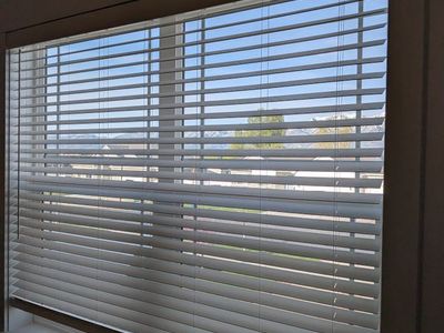 2" Bali 58”x58” Vinyl Blind. Cordless.