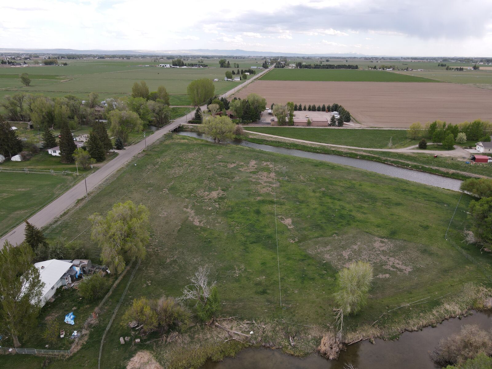 $287,900 5.5 Acres with Drybed Frontage (N 3600 E)