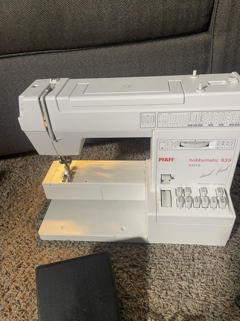 Pfaff Hobbymatic 939