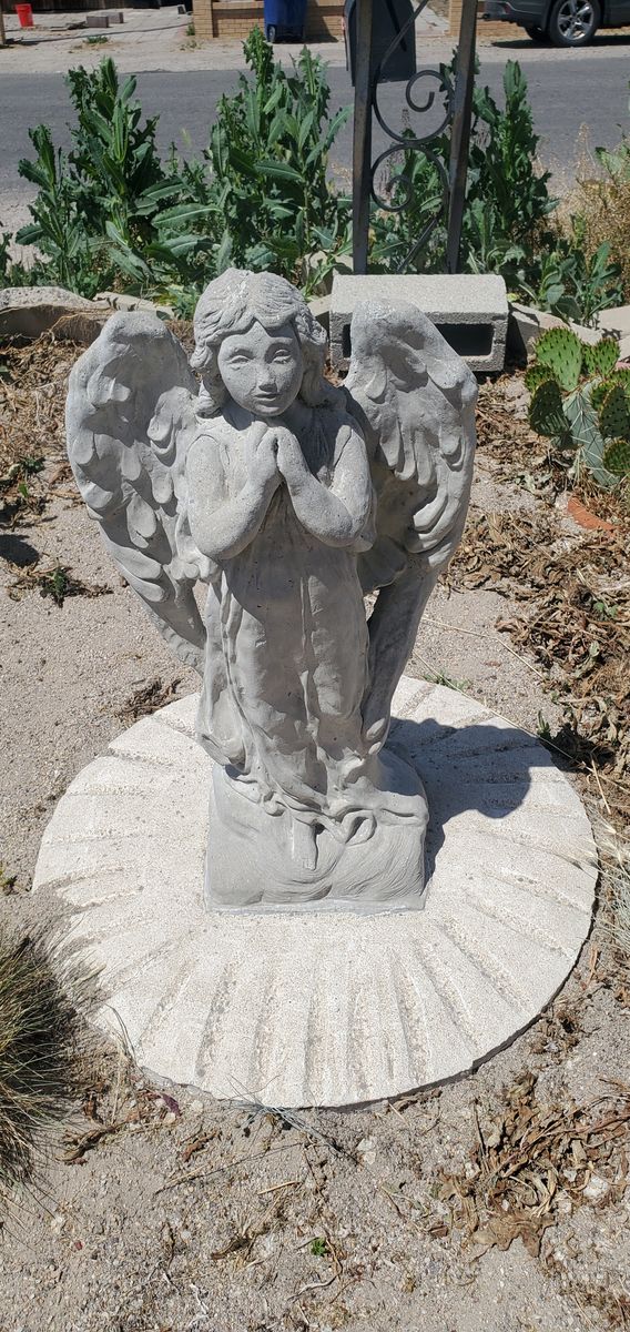 Angel statues