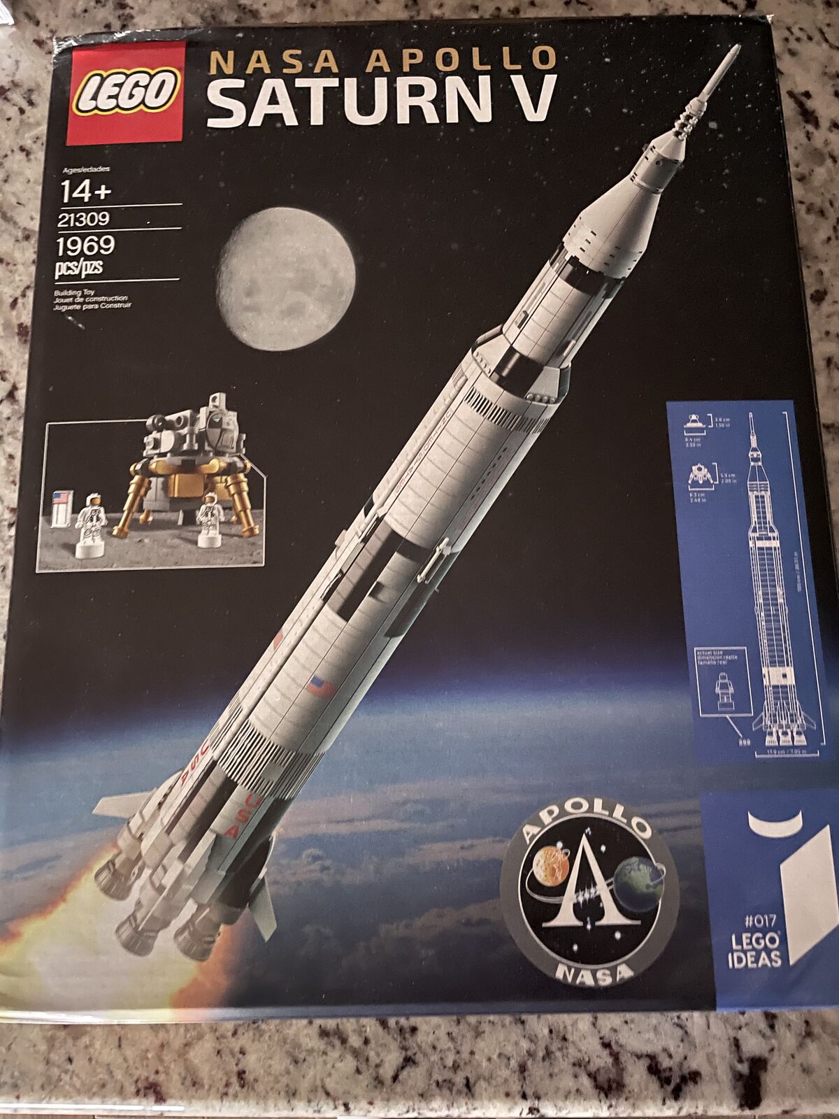LEGO 21309 NASA Apollo Saturn V BRAND NEW