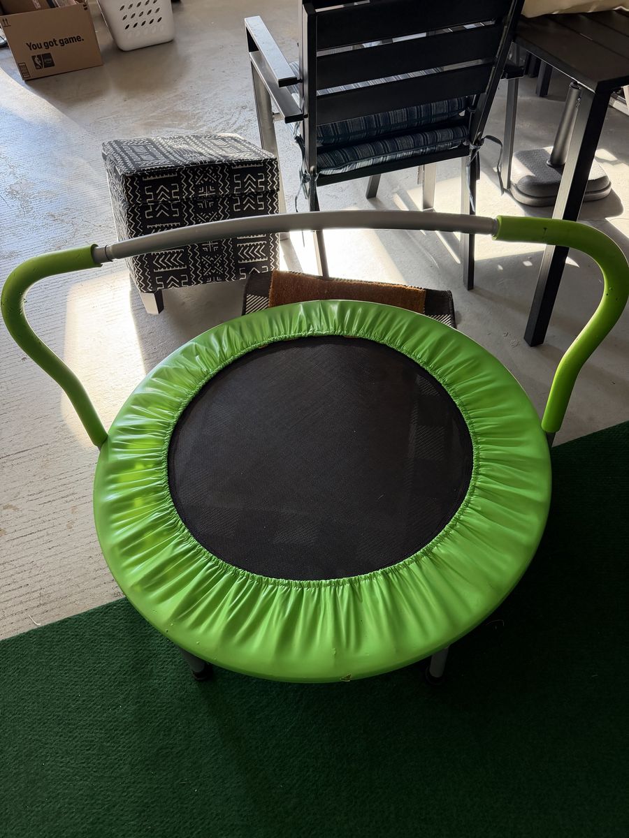 Unbranded Mini Trampoline with Handle Bar, Green & Black, Portable Rebounder
