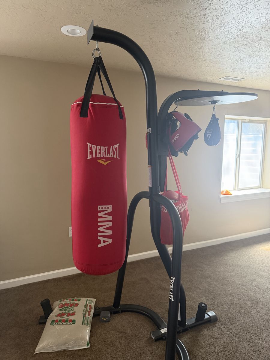 Boxing bag with speed bag comes with gloves and head gear