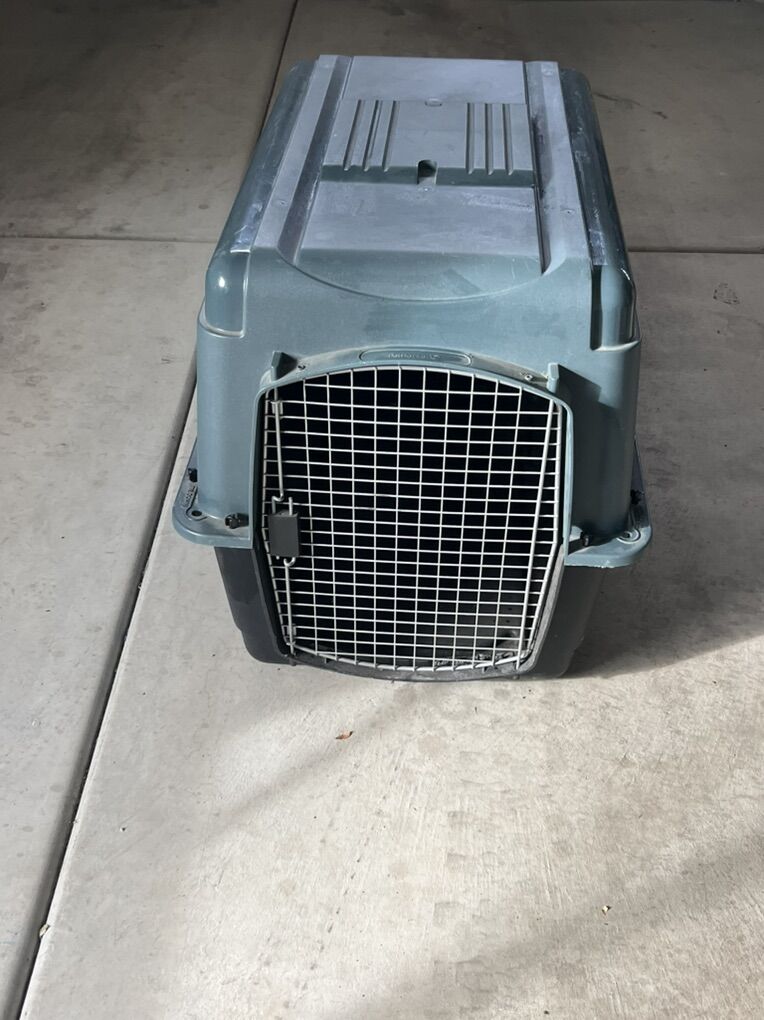 Pet Porter Kennel 36 X 25 X 27