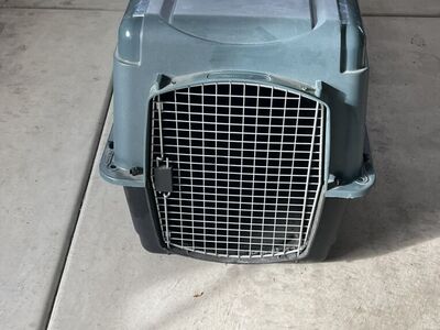 Pet Porter Kennel 36 X 25 X 27