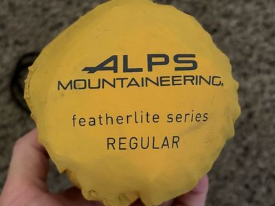 ALPS Mountaineering Featherlite Series Regular Air Pad Sleeping Mat