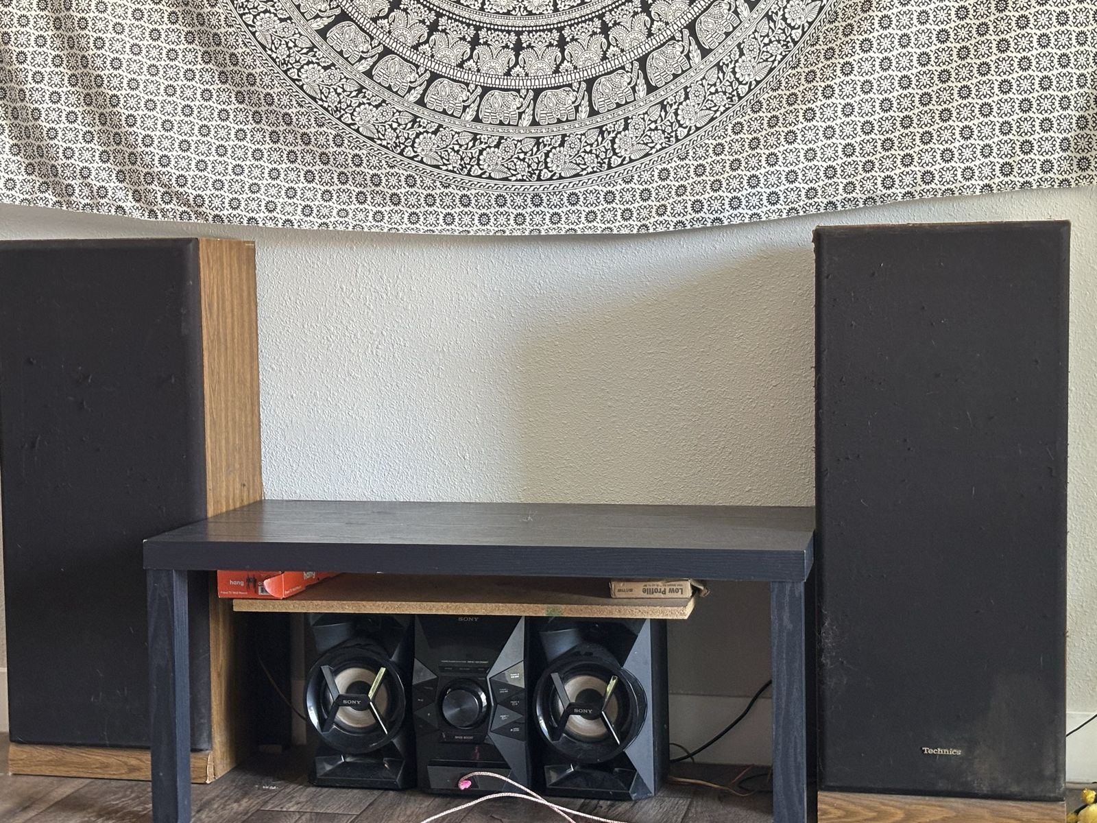 speaker and subs