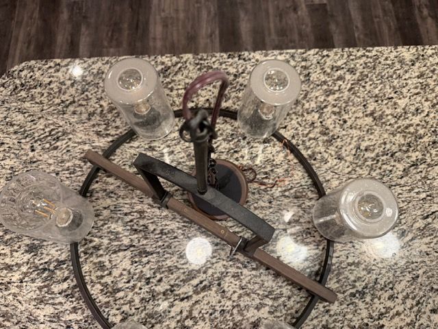 Farmhouse style  6-light kitchen chandelier