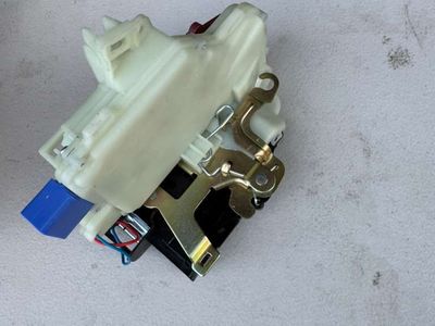 New 1999-2005 VW Jetta / Golf Door Lock Actuator (Driver Side)