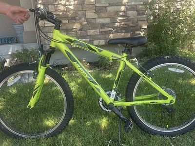 Huffy Tekton 24" Hardtail Mountain Trail Bike, Matte Acid Green - Aluminum Frame