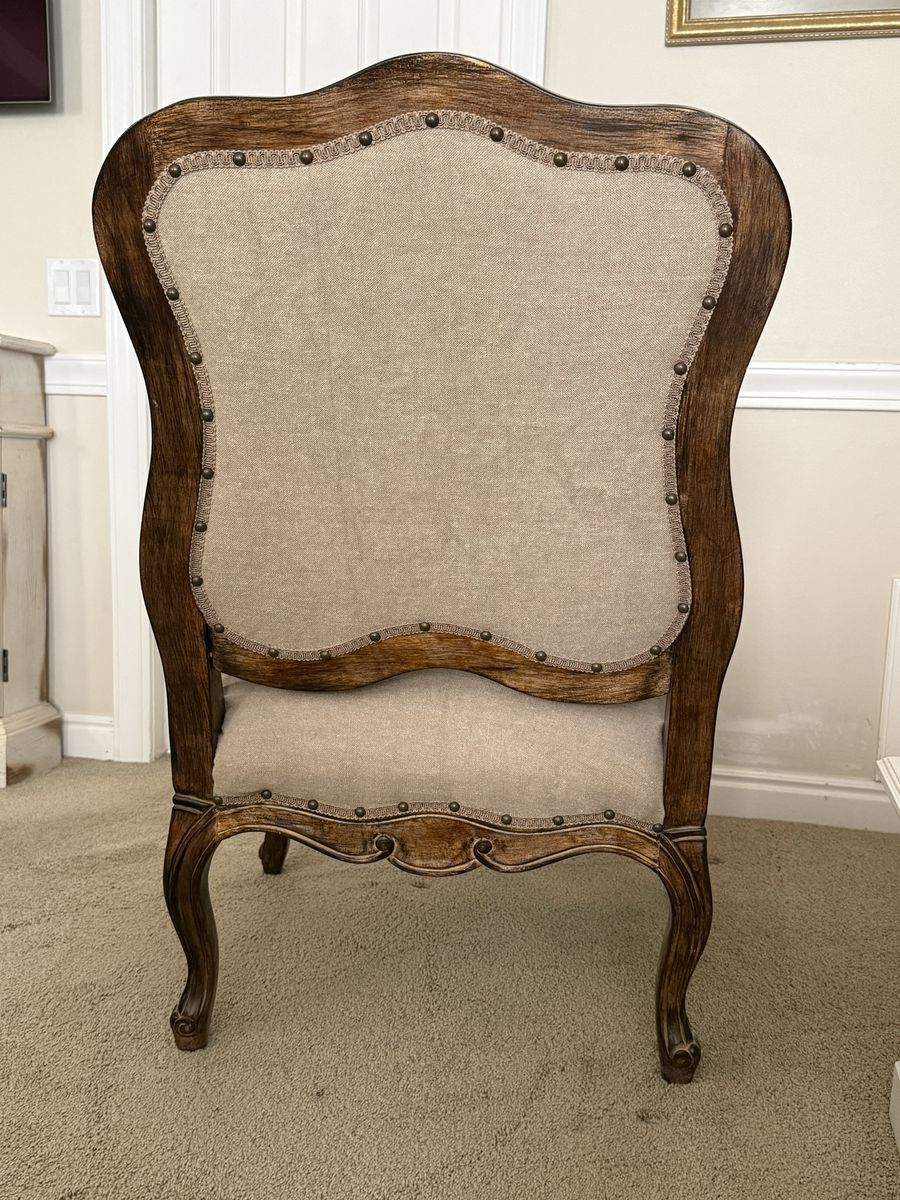 Main image 3