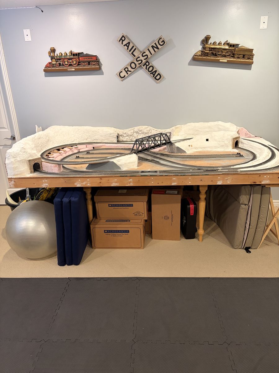 Train HO Scale Layout Trains